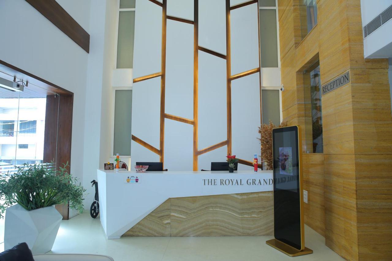 The Royal Grand Hotel Karur  ภายนอก รูปภาพ