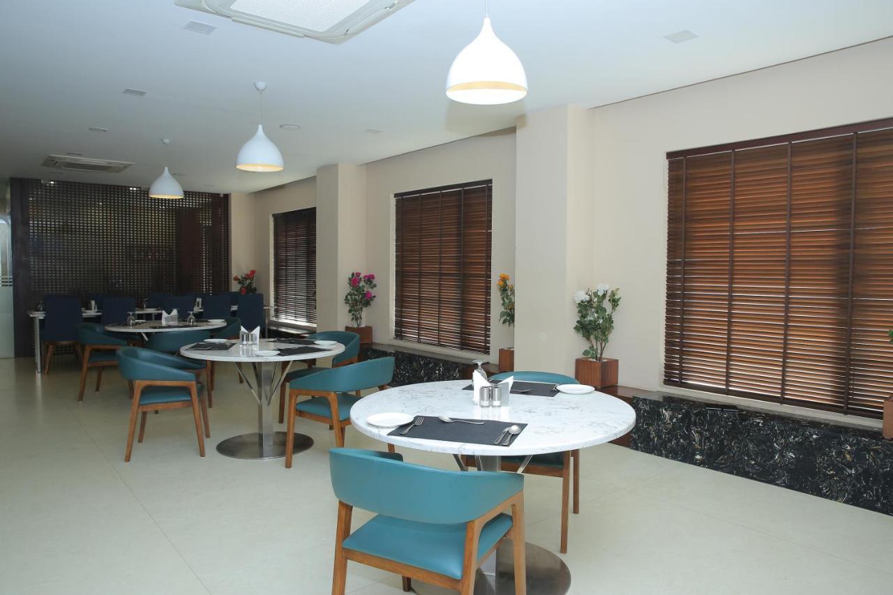 The Royal Grand Hotel Karur  ภายนอก รูปภาพ