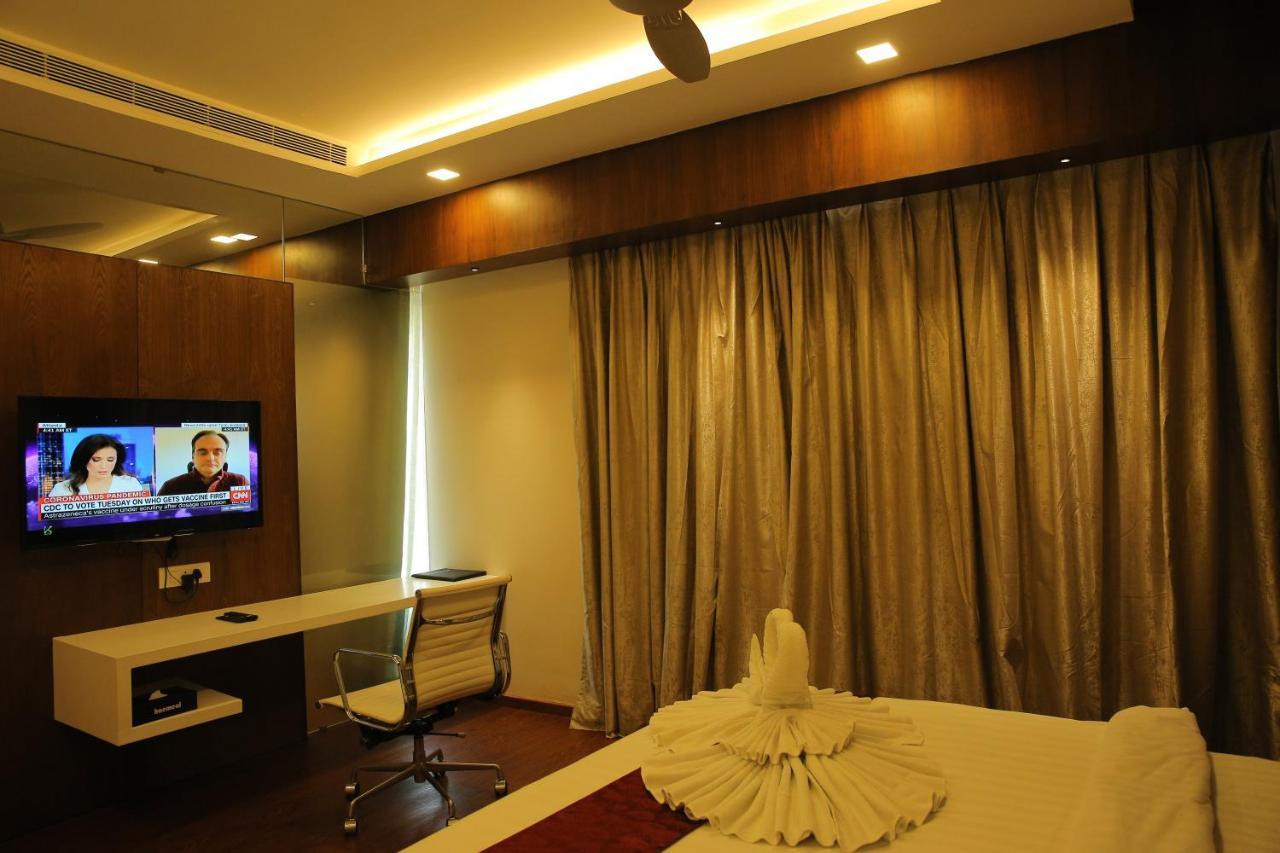The Royal Grand Hotel Karur  ภายนอก รูปภาพ