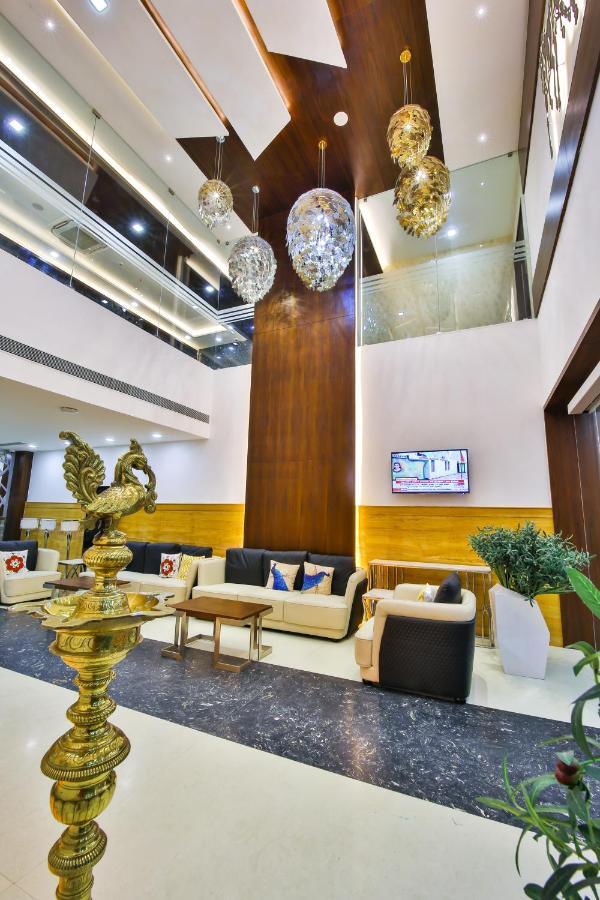 The Royal Grand Hotel Karur  ภายนอก รูปภาพ
