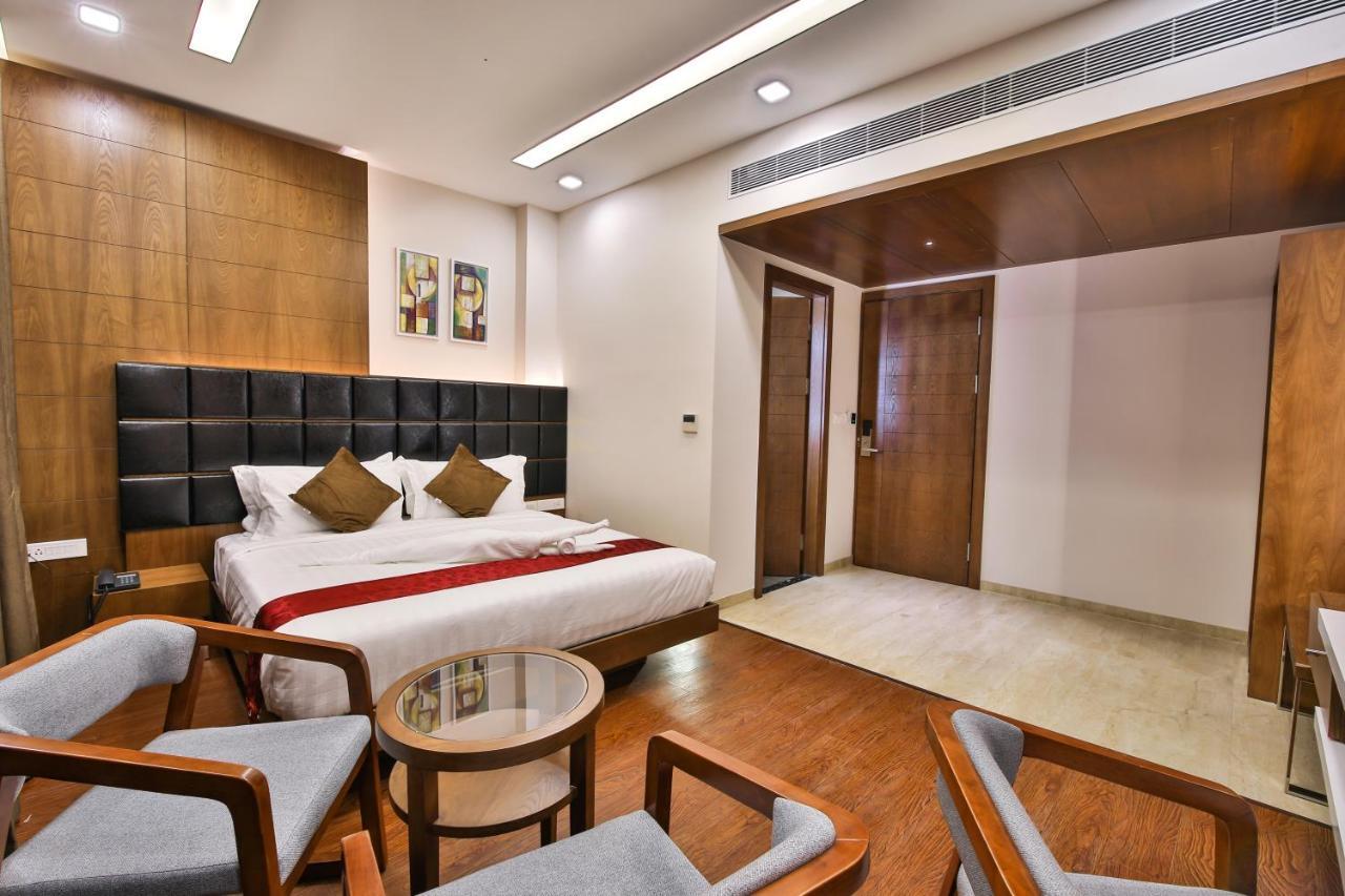 The Royal Grand Hotel Karur  ภายนอก รูปภาพ